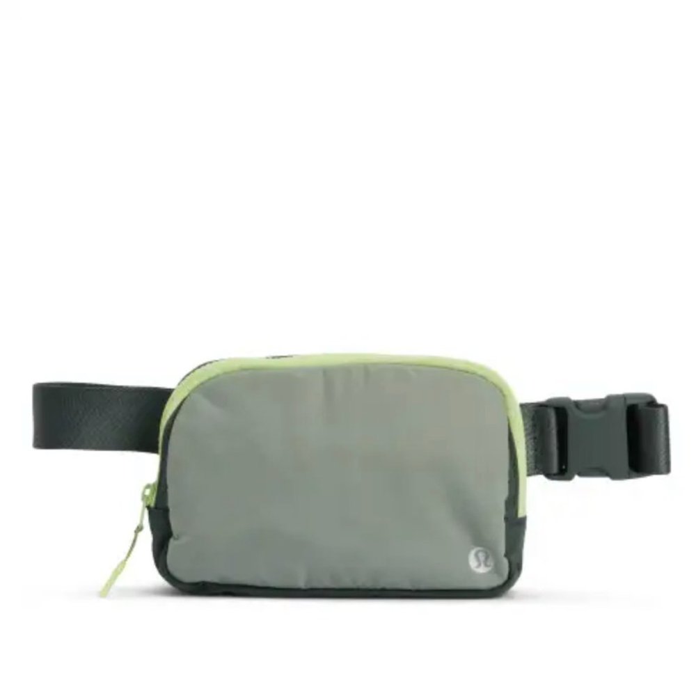 Lululemon Light and Dark Green Everwhere Belt Bag Designed For On The Move OS